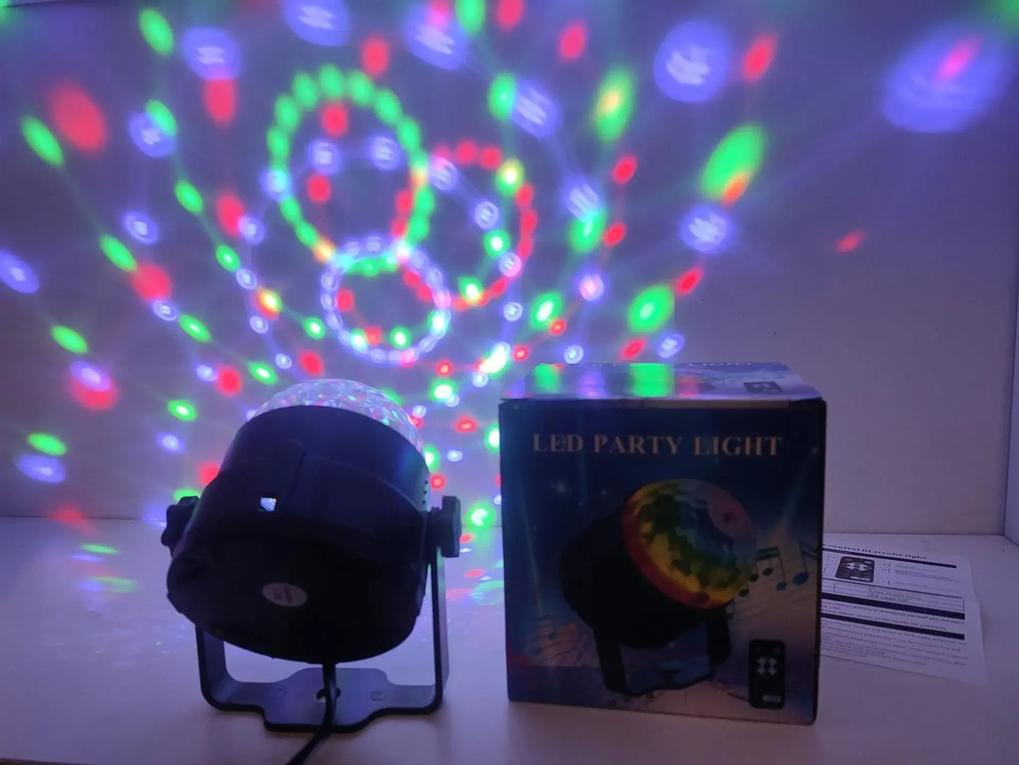 1-4Pack Aalternating Fashing Light Stage Lamp with Remote Control EU Disco Ball Lamps for Home Room Parties Birthday Wedding Bar