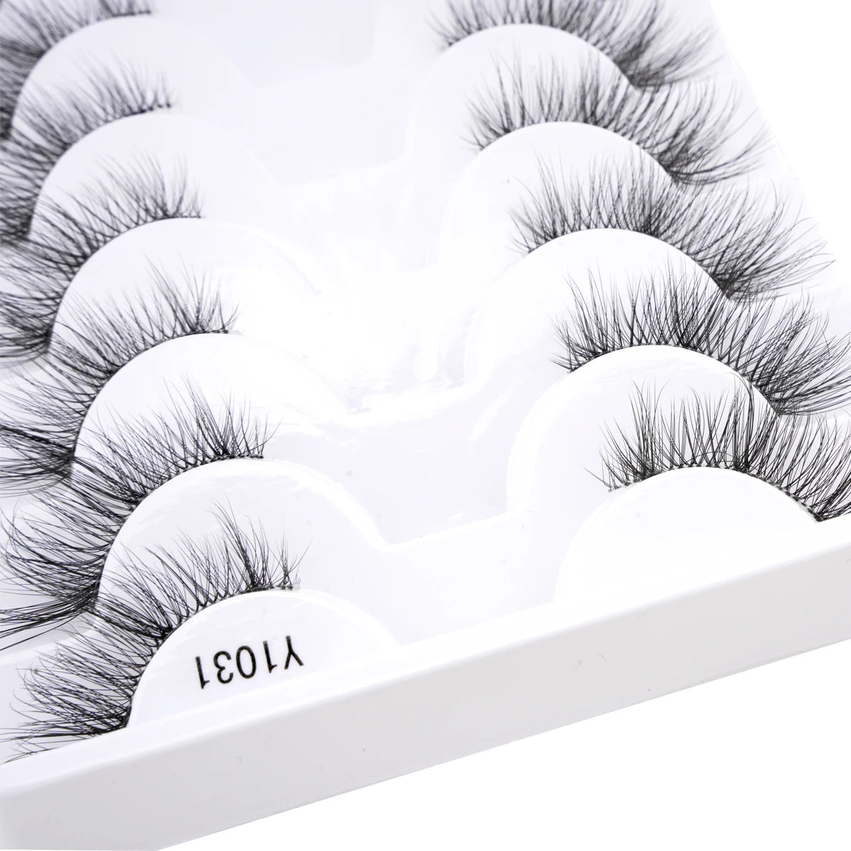 SHIDISHANPIN Cat Eye Lashes Soft Wispy Clear Band Lashes With Winged Ends For Extended Eye Look Natural Half EyelashesMakeup