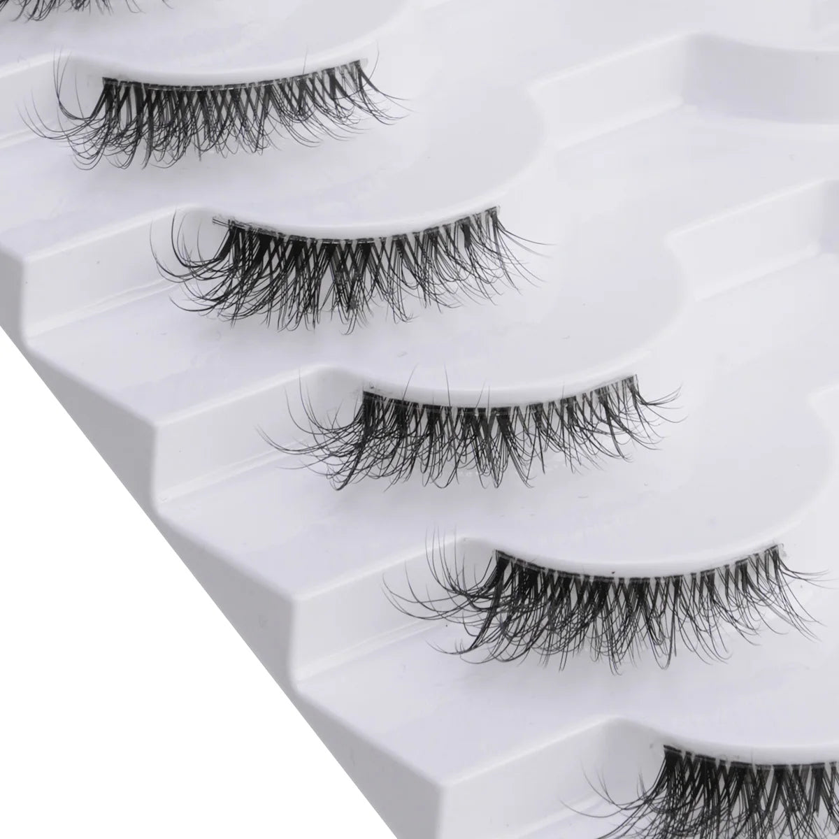 SHIDISHANPIN Cat Eye Lashes Soft Wispy Clear Band Lashes With Winged Ends For Extended Eye Look Natural Half EyelashesMakeup